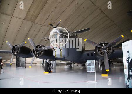 Tourelle de menton sur un Boeing B-17 Flying Fortress, bombardier lourd quadrimoteur américain de la seconde Guerre mondiale. IWM, Duxford, Royaume-Uni Banque D'Images