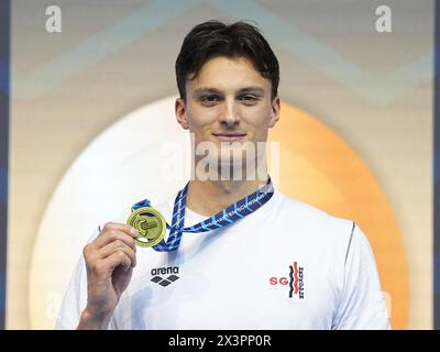 Berlin, Allemagne. 28 avril 2024. Natation : Championnat d'Allemagne, décisions : Luca Armbruster 50m papillon crédit : Michael Kappeler/dpa/Alamy Live News Banque D'Images