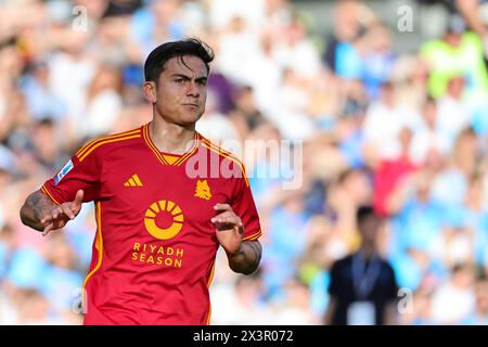 Naples, Italie. 28 avril 2024. Paulo Dybala de L'AS Roma lors du match de football Serie A entre la SSC Napoli et L'AS Roma au stade Diego Armando Maradona à Naples (Italie), le 28 avril 2024. Crédit : Insidefoto di andrea staccioli/Alamy Live News Banque D'Images