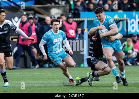 Newcastle, GbR. 28 avril 2024. Ben Curry de Sale Sharks fait une pause lors du match Gallagher Premiership match entre Newcastle Falcons et Sale Sharks à Kingston Park, Newcastle le dimanche 28 avril 2024. (Photo : Chris Lishman | mi News) crédit : MI News & Sport /Alamy Live News Banque D'Images