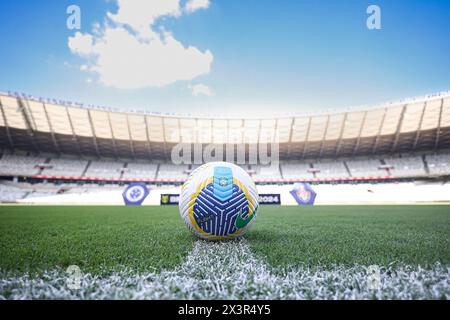 Belo Horizonte, Brésil. 28 avril 2024. MG - BELO HORIZONTE - 04/28/2024 - BRÉSIL A 2024, CRUZEIRO x VITORIA - vue générale du stade Mineirao pour le match entre Cruzeiro et Vitoria pour le championnat brésilien A 2024. Photo : Gilson Lobo/AGIF crédit : AGIF/Alamy Live News Banque D'Images