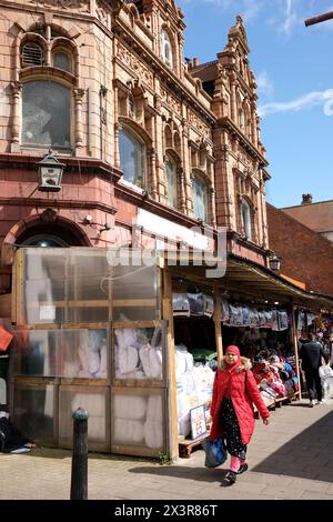 Le Lion Rouge est une maison publique désaffectée sur Soho Road, Handsworth, Birmingham, Angleterre. Le bâtiment classé Grade 2 est maintenant un magasin, (CAMRA), et historique Banque D'Images