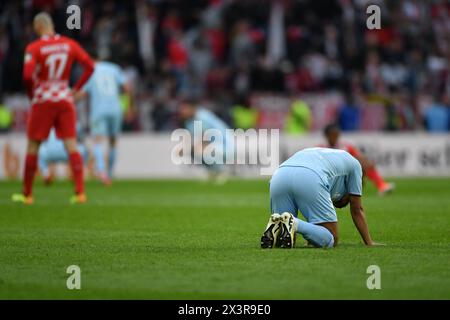 Mainz, Allemagne. 28 avril 2024. Fussball 1. Bundesliga 31. Spieltag 1. FSV Mainz 05 - 1. FC Koeln AM 28.04.2024 in der Mewa Arena in Mainz Linton Maina ( Koeln ) les règlements du LDF interdisent toute utilisation de photographies comme séquences d'images et/ou quasi-vidéo. Foto : Revierfoto crédit : ddp Media GmbH/Alamy Live News Banque D'Images