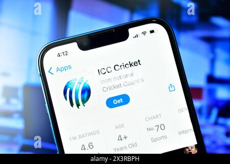 New Delhi, Inde 28 avril 2024 :- application de cricket ICC sur smartphone Banque D'Images