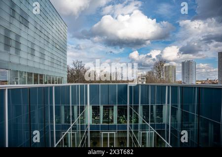 Katowice, Silésie, Pologne, 24 mars 2024 - construction du musée silésien sur l'histoire des mines de charbon Banque D'Images