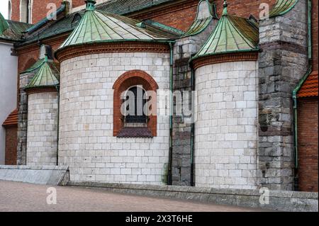 Cracovie, Pologne, 25 mars 2024 - façade et détails de la Basilique du Sacré-cœur de Jésus Banque D'Images