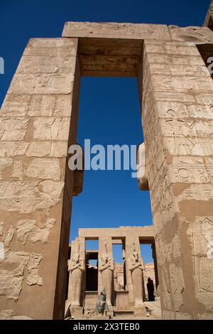 Entrée à la deuxième cour, Osiride Portico, Ramesseum, Temple mémorial du Pharaon Ramsès II, Thèbes antiques, Patrimoine mondial de l'UNESCO, site, Louxor, Égypte Banque D'Images