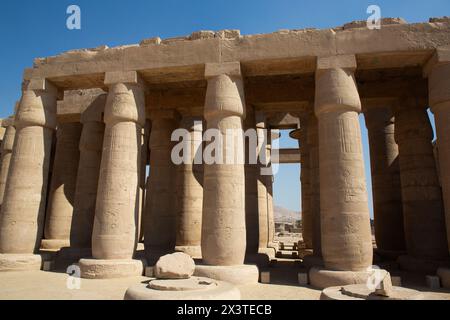 Colunms, Hypostyle Hall, Ramesseum, Temple mémorial du Pharaon Ramsès II, Thèbes antiques, site du patrimoine mondial de l'UNESCO, Louxor, Égypte Banque D'Images