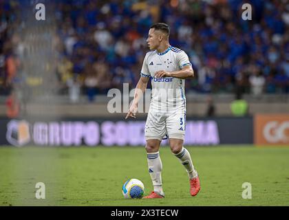 Belo Horizonte, Brésil. 28 avril 2024. Marlon de Cruzeiro lors du match entre Cruzeiro et Vitoria, pour la Serie A 20234 brésilienne au stade Mineirao, à Belo Horizonte le 28 avril. Photo : Gledston Tavares/DiaEsportivo/Alamy Live News crédit : DiaEsportivo/Alamy Live News Banque D'Images