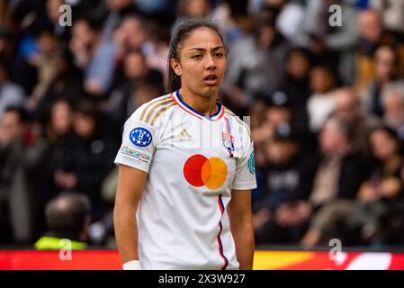 Selma Bacha de l'Olympique Lyonnais réagit lors de la Ligue des Champions féminine de l'UEFA, demi-finale, match de 2e manche entre le Paris Saint-Germain et l'Olympique Lyonnais le 28 avril 2024 au stade du Parc des Princes à Paris, France Banque D'Images