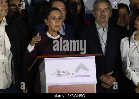 Claudia Sheinbaum Pardo, candidate à la présidence du Mexique, pour le Juntos Hagamos Historia, prend la parole après le débat présidentiel avant les élections présidentielles à Estudios. Le 28 avril 2024, Mexico, Mexique. (Photo José Luis Torales/ Eyepix Group/Sipa USA) Banque D'Images