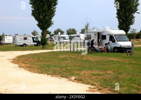 France, Nouvelle Aquitaine, Charente maritime (17), Oléron Island, Saint Denis d'Oléron, zone de camping-car Banque D'Images