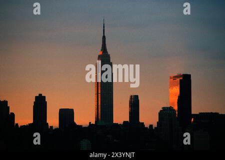 L'Empire State Building vu du New Jersey. Banque D'Images