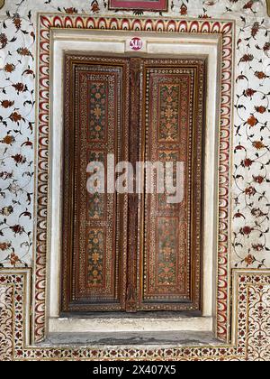 Beaux arts muraux à l'intérieur du palais du fort Bikaner, qui appartient aux familes royales du rajasthan Banque D'Images