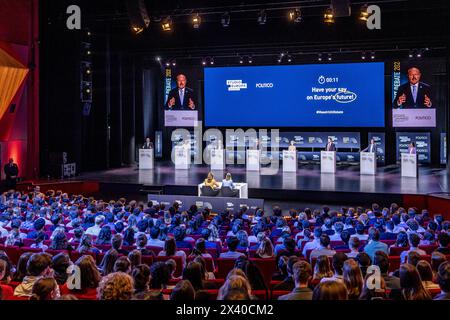 Maastricht, pays-Bas. 29 avril 2024. MAASTRICHT - atmosphère pendant le débat de Maastricht. Dans Theater aan het Vrijthof, les chefs de parti du Parlement européen discutent entre eux à l'approche des élections européennes. ANP MARCEL VAN HOORN pays-bas Out - belgique Out crédit : ANP/Alamy Live News Banque D'Images