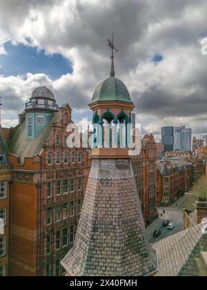 Toits victoriens à Manchester Banque D'Images