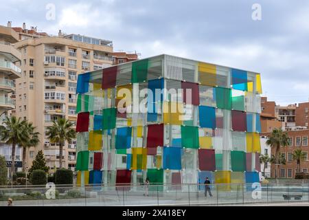 Centre Pompidou à Malaga près du port de la ville un jour de printemps Banque D'Images