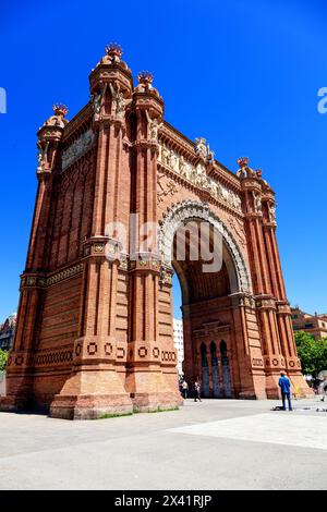 BARCELONE, ESPAGNE- 31 MAI 2019 : Arc de Triomphe de Barcelone. L'arc de triomphe a été construit comme porte principale pour l'exposition universelle de Barcelone de 1888 par Josep Vilasec Banque D'Images
