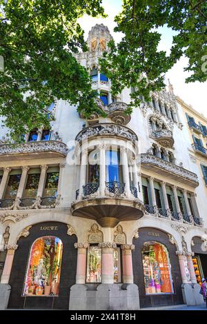 Barcelone, Espagne - mai 31 - 2019 : façade du magasin loewe barcelona Banque D'Images