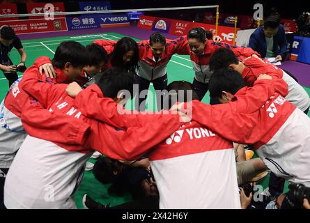 Chengdu, province chinoise du Sichuan. 30 avril 2024. Team China remporte le moral devant le groupe Un match entre la Chine et l'Inde lors de la finale de la BWF Uber Cup à Chengdu, dans la province du Sichuan, au sud-ouest de la Chine, le 30 avril 2024. Crédit : Hou Zhaokang/Xinhua/Alamy Live News Banque D'Images