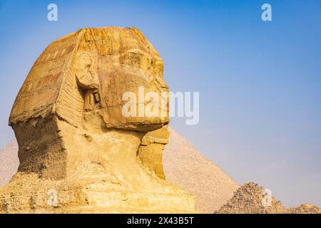 Gizeh, le Caire, Égypte. Le Grand Sphinx au complexe de la Grande Pyramide. Banque D'Images