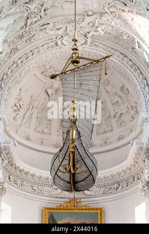 Intérieur de l'église de STS. Pierre et Paul, Vilnius, Lituanie Banque D'Images