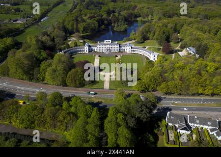 BAARN - photo aérienne de l'ancien palais Soestdijk à Baarn. Le bâtiment original du XVIIe siècle a été nommé d'après le Soestdijk, le long duquel le hameau de Soestdijk a été fondé. ANP / Hollandse Hoogte / Sander Koning pays-bas Out - belgique Out Banque D'Images