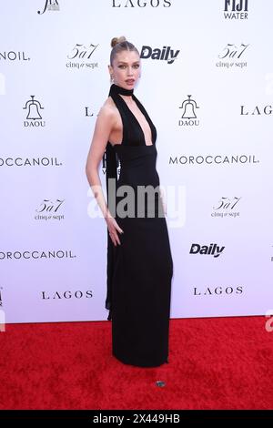 Stella Maxwell assiste au 8e Annual Fashion Los Angeles Awards du Daily Front Row le 28 avril 2024 à Beverly Hills, en Californie. Photo : Crash/imageSPACE/MediaPunch Banque D'Images