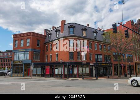 Bâtiments commerciaux historiques sur Central Street à Middlesex Street dans le centre-ville de Lowell, Massachusetts ma, États-Unis. Banque D'Images