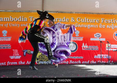 Défilé et Festival du nouvel an cambodgien 2024 à Cambodia Town, long Beach, CA, États-Unis Banque D'Images