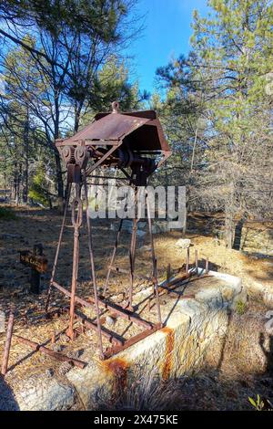 Vestiges de machines rouillées de la mine d'or historique de Stonewall. Minshall randonnée pédestre San Diego County Rancho Cuyamaca Southwest California USA State Park Banque D'Images