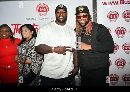 LONDRES, ANGLETERRE - AVRIL 30 : Adebayo Akinfenwa, Ortise Williams assiste à la soirée d'ouverture de 'The Story So Far' au Genesis Cinema | Mile End, Londres, Royaume-Uni. Crédit : Voir Li/Picture Capital/Alamy Live News Banque D'Images