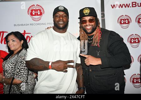 LONDRES, ANGLETERRE - AVRIL 30 : Adebayo Akinfenwa, Ortise Williams assiste à la soirée d'ouverture de 'The Story So Far' au Genesis Cinema | Mile End, Londres, Royaume-Uni. Crédit : Voir Li/Picture Capital/Alamy Live News Banque D'Images