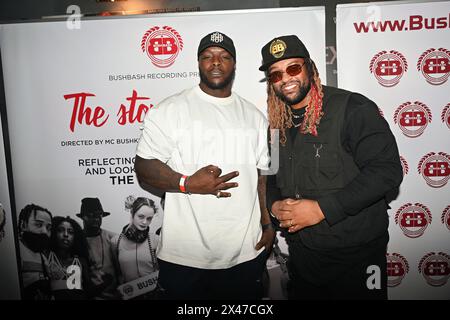 LONDRES, ANGLETERRE - AVRIL 30 : Adebayo Akinfenwa, Ortise Williams assiste à la soirée d'ouverture de 'The Story So Far' au Genesis Cinema | Mile End, Londres, Royaume-Uni. Crédit : Voir Li/Picture Capital/Alamy Live News Banque D'Images