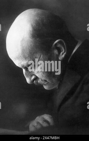 Max Planck (1858-1947), physicien théorique allemand dont la découverte des quanta énergétiques lui a valu le prix Nobel de physique en 1918. Banque D'Images