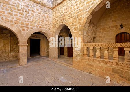 Monastère de Saint Ananias connu sous le nom de Deyrulzafaran ou monastère de safran, Cour, Mardin, Turquie Banque D'Images