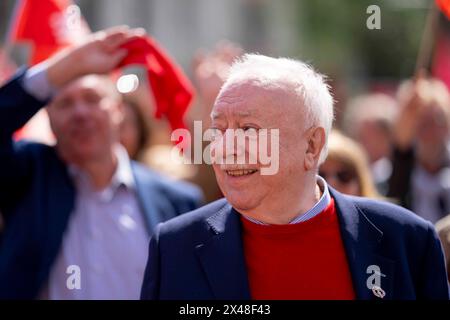 Wien, Österreich. 1. Mai 2024. Ehemaliger Bürgermeister von Wien, Michael Häupl, beim traditionellen Maiaufmarsch der SPÖ auf dem Wiener Rathausplatz. Vienne *** Vienne, Autriche 1er mai 2024 L'ancien maire de Vienne, Michael Häupl, lors de la traditionnelle marche du 1er mai du SPÖ sur la Viennas Rathausplatz Vienne Banque D'Images