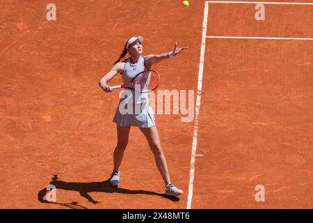 Elena Rybakina, du Kazakhstan, contre Yulia Putintseva lors de son match de quart de finale en simple féminin de l’Open de Muta Madrid à la Caja Magica sur M. Banque D'Images