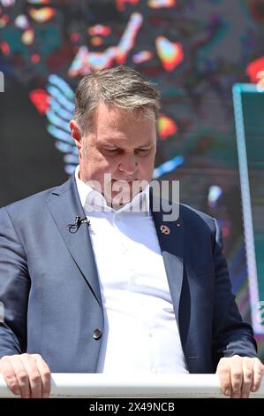 Vienne, Autriche. 01 mai 2024. Le président du parti fédéral Andreas Babler lors de la marche du 1er mai du SPÖ Vienna (Parti social-démocrate autrichien) sur la place de la mairie de Vienne Banque D'Images