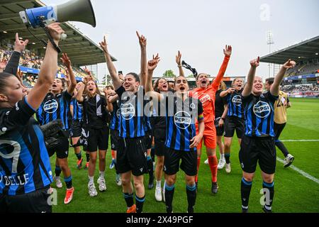 Leuven, Belgique. 01 mai 2024. Les joueuses de Bruges célèbrent après avoir remporté un match de football féminin entre Oud Heverlee Louvain et le Club Brugge YLA lors de la finale de la Coupe de Belgique, le mercredi 1 mai 2024 à Louvain, BELGIQUE . Crédit : Sportpix/Alamy Live News Banque D'Images