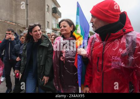 Piana degli Albanesi, Italie. 01 mai 2024. Elly Schlein, secrétaire du Parti démocrate, à Piana degli Albanesi le 1er mai. (Photo d'Antonio Melita/Pacific Press) crédit : Pacific Press Media production Corp./Alamy Live News Banque D'Images