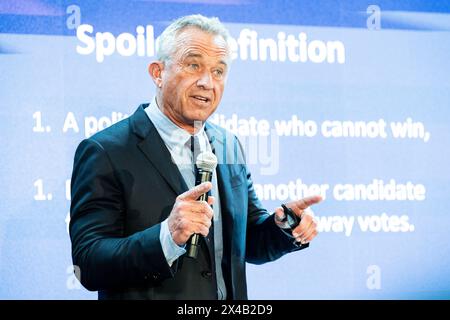 New York, États-Unis. 01 mai 2024. Robert F. Kennedy Jr. s'exprimant lors d'une conférence de presse à Brooklyn, New York. Crédit : SOPA images Limited/Alamy Live News Banque D'Images