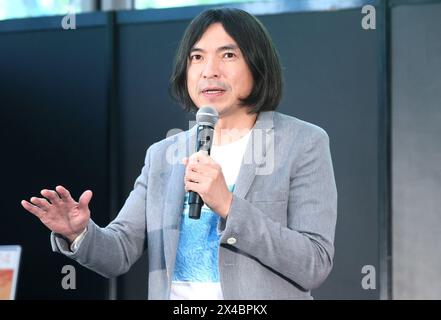 Tokyo, Japon. 2 mai 2024. La personnalité de la télévision japonaise Ryo Fukawa parle avant de jouer les 'deux Arabesques' de Claude Debussy au piano pour l'événement d'ouverture du festival de musique classique 'la folle Journee Tokyo 20242 le jeudi 2 mai 2024. Fukawa est l'ambassadeur du festival et le festival de musique annuel aura lieu du 3 au 5 avril. (Photo de Yoshio Tsunoda/AFLO) Banque D'Images