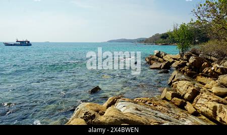 plage ao wai sur l'île de koh samet en thaïlande Banque D'Images