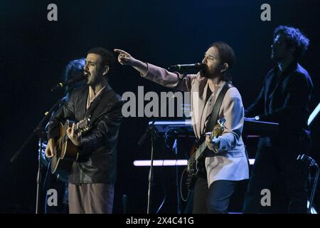 Concert de musique - Concerto del Primo Maggio a Roma Colapesce Dimartino pendant le concert du 1er mai au Circus Maximus 2024, 1er mai 2024, Rome, Italie. Rome Circo Massimo Italie Copyright : xDomenicoxCippitellix/xLiveMediax LPM 1334859 Banque D'Images