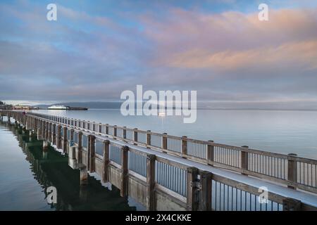 Taylor Dock Boardwalk, Boulevard Park Bellingham, État de Washington. Banque D'Images