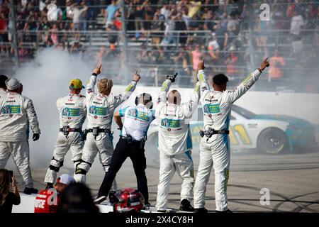 Dover, de, États-Unis. 28 avril 2024. Denny Hamlin remporte le WÃ¼rth 400 à Douvres, DE, USA. (Crédit image : © Stephen A. Arce action Sports Ph/ASP) USAGE ÉDITORIAL SEULEMENT! Non destiné à UN USAGE commercial ! Banque D'Images