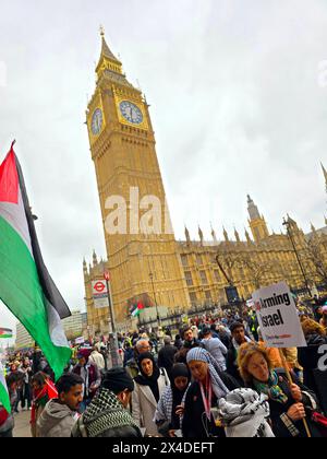 Des milliers de pro-Palestiniens se sont rassemblés pour la manifestation de la campagne de solidarité palestinienne (PSC) dans la capitale pour appeler à un cessez-le-feu immédiat à Gaza. Londres, Royaume-Uni. Banque D'Images