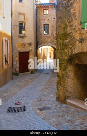 Ardèche du Sud, Provence, Viviers est la plus petite ville de France par superficie et population. Banque D'Images