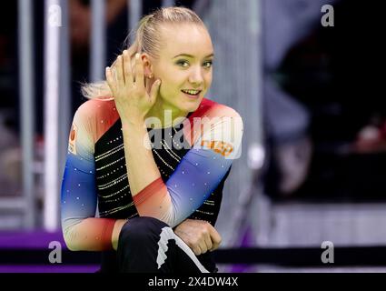 RIMINI - Lieke Wevers en action lors des qualifications aux Championnats d'Europe de gymnastique. ANP IRIS VAN DEN BROEK Banque D'Images